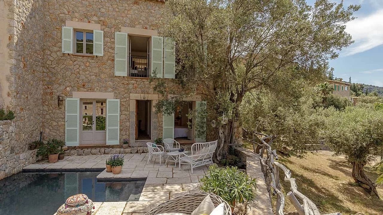 Stylish 4BR Deia Town House With Stunning Mountain and Sea Views photo 2