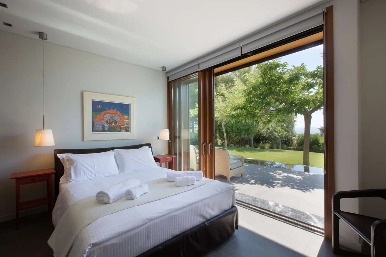 Elegant And Simplistic Villa With Top Notch Facilities photo 3