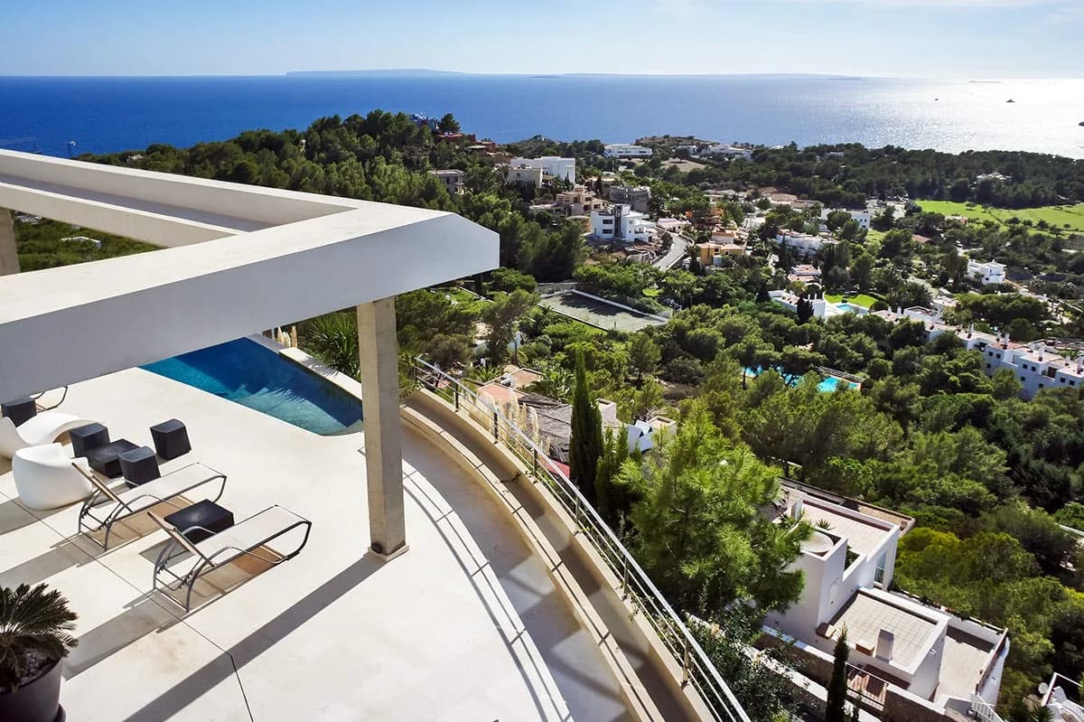 Beautiful Contemporary Villa With Panoramic Views to Ibiza Town photo 4