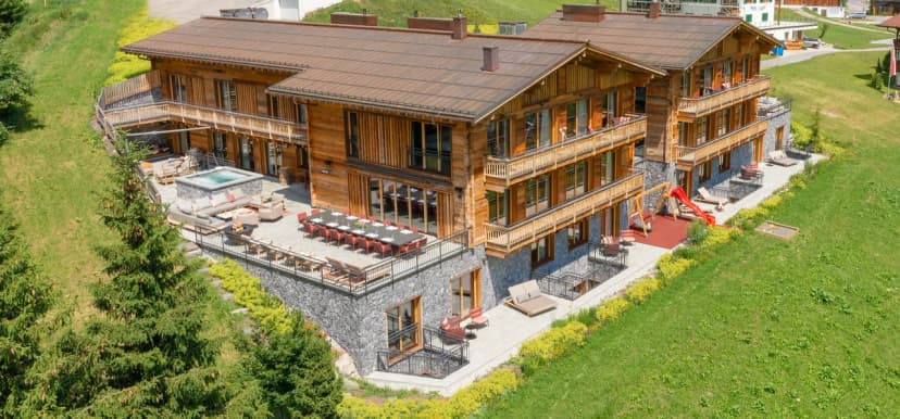 A MAGNIFICENT CHALET IN ONE OF THE WORLD’S BEST SKI AREAS