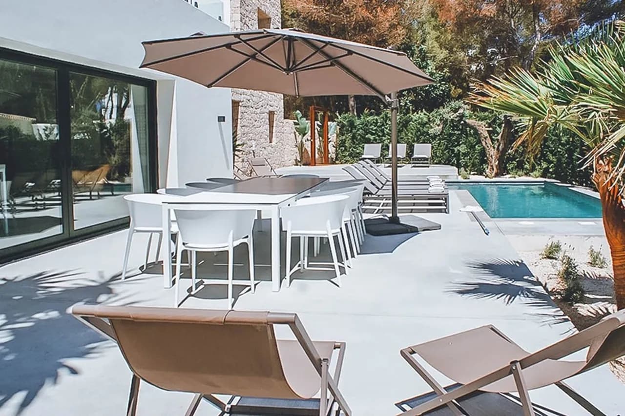 Delightful modern villa just 40 metres from the beachfront, close to Santa Eulalia photo 4