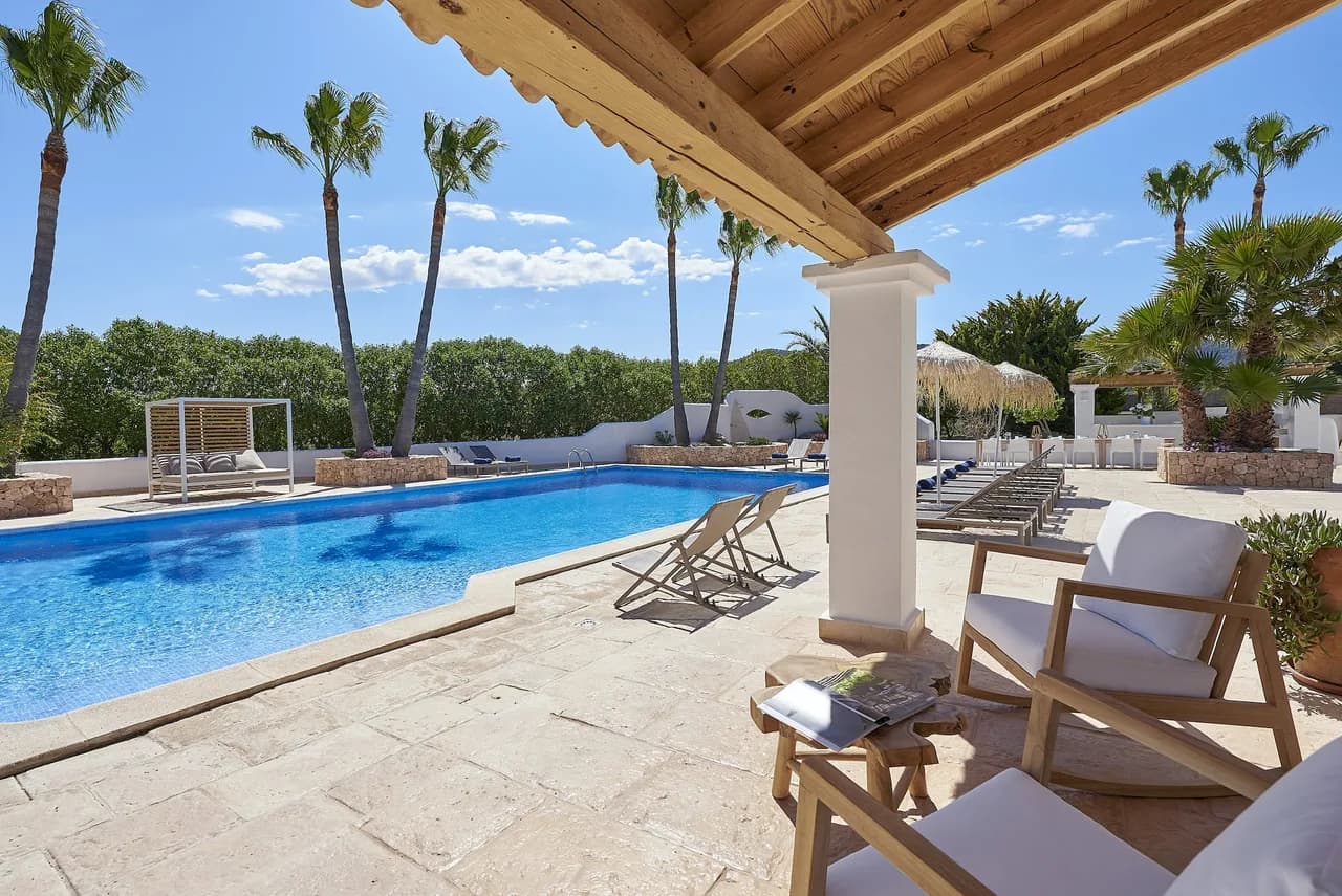Impressive villa situated in a quiet, rural location in San Jose close to Cala Bassa photo 4