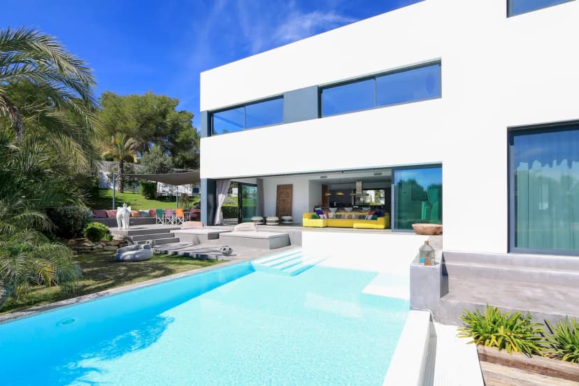 Beautiful Villa With Design-led Interiors and Stunning Pool Space Close to Ibiza Town