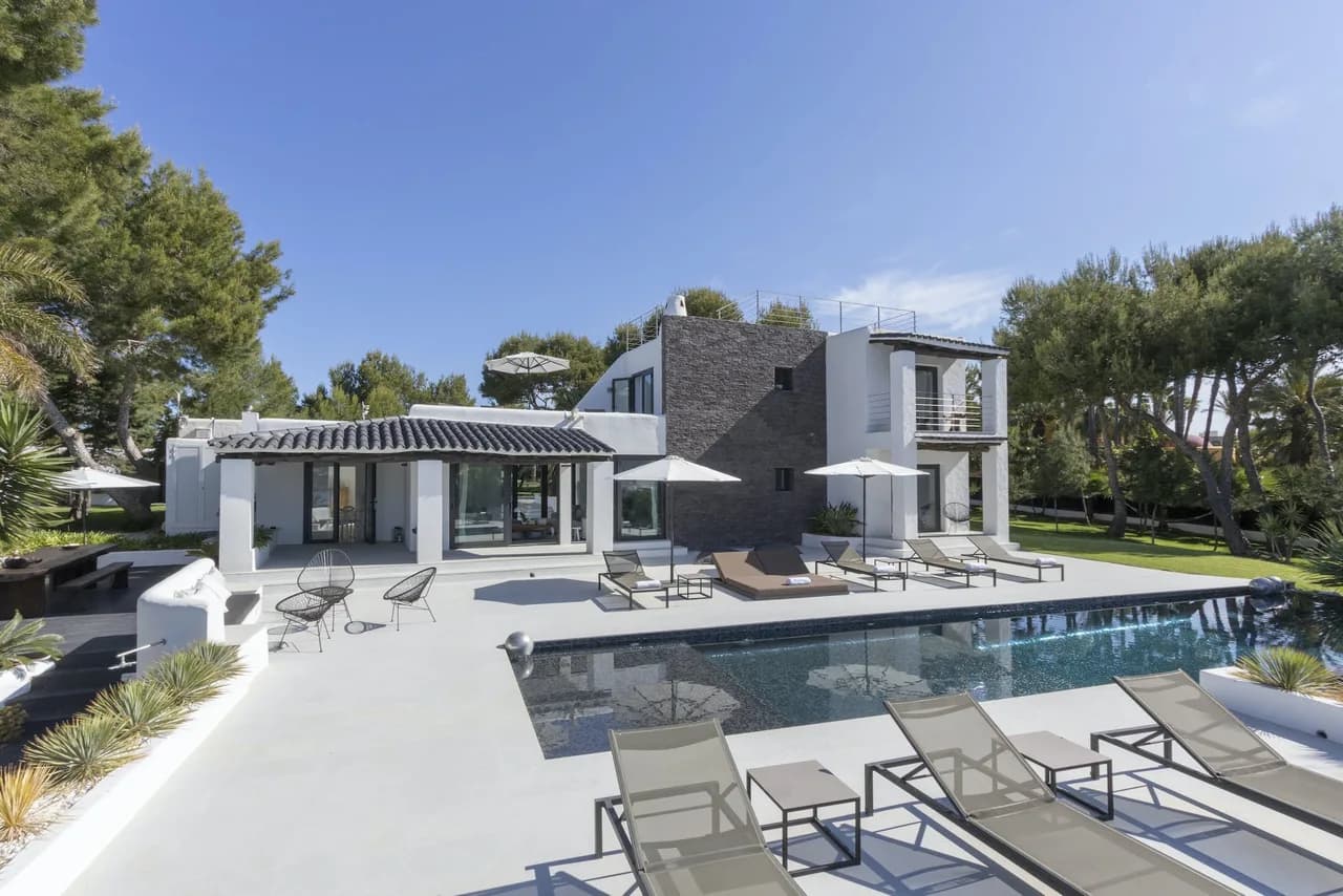 Magical Ibizan Holiday Home With Beautiful Sea Views to the Mystical Isle of Es Vedra photo 3