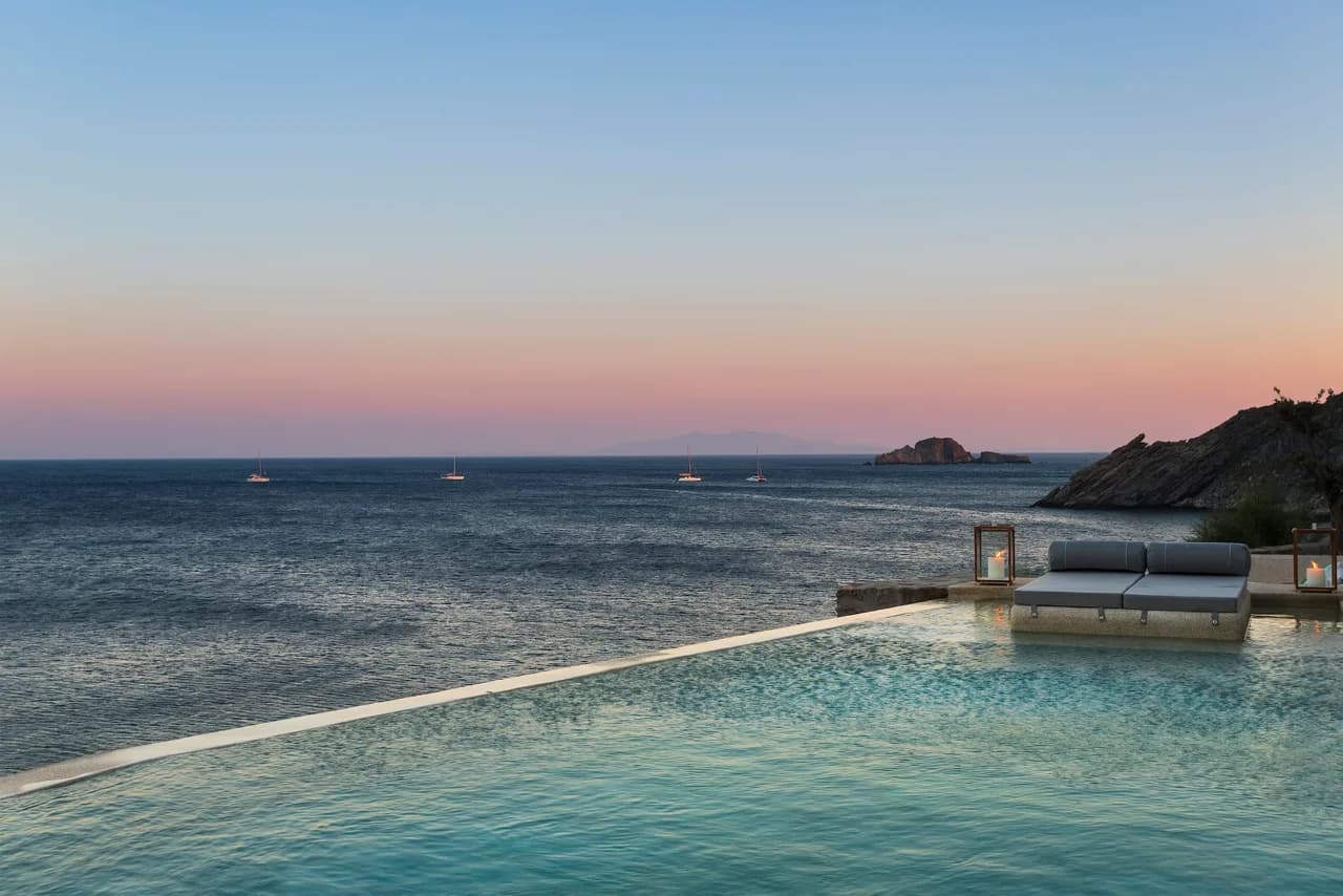 A Truly Private Seafront Home in Aleomandra photo 2