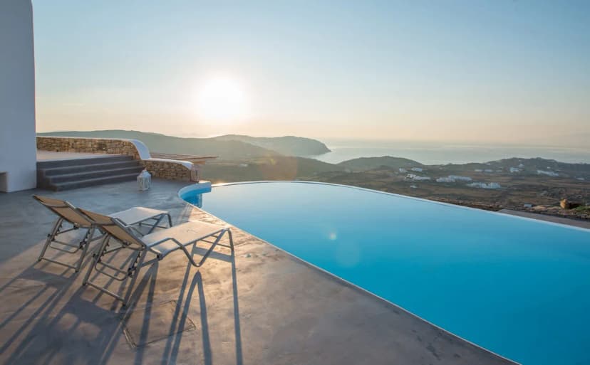 Serene Property, Offering Privacy and Stunning Scenery, Just 10 Minutes From Mykonos Town
