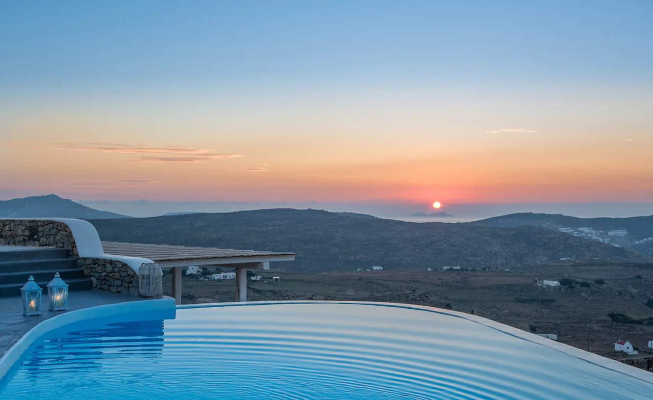 Serene Property, Offering Privacy and Stunning Scenery, Just 10 Minutes From Mykonos Town photo 2