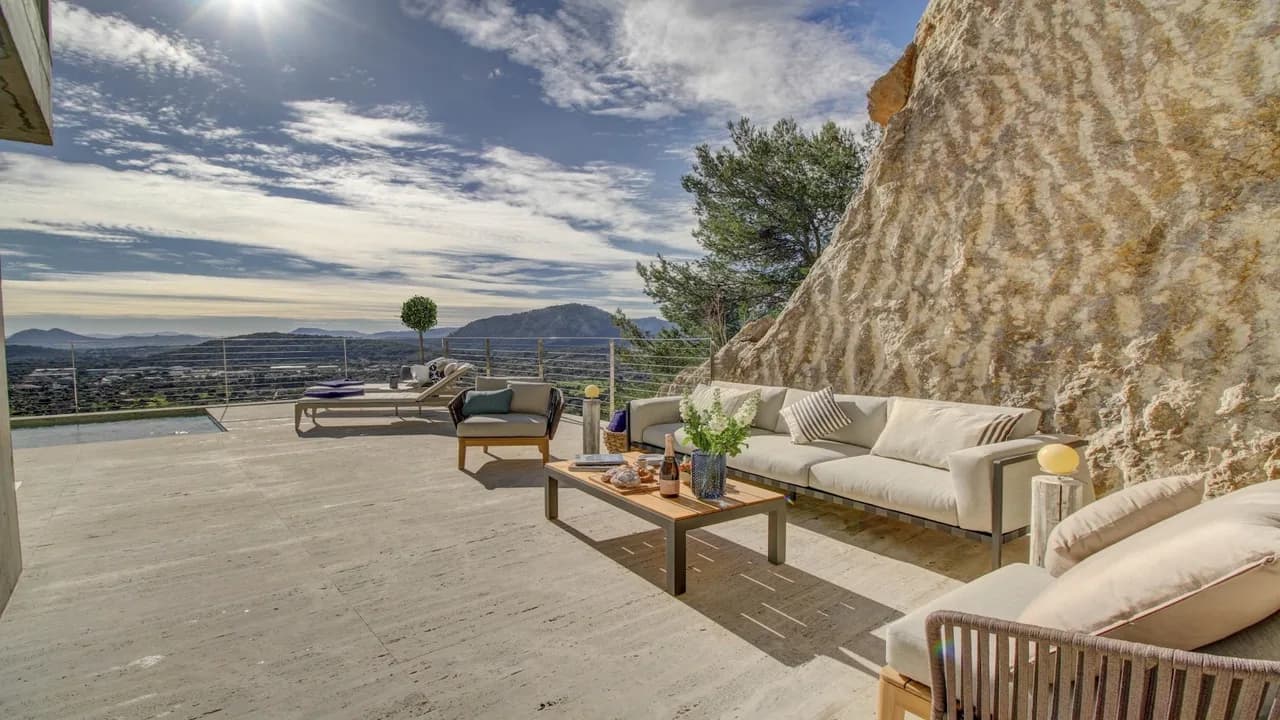 Corazón De Piedra is One of the Most Desirable and Luxuriously Equipped Holiday Villas in Pollensa photo 2