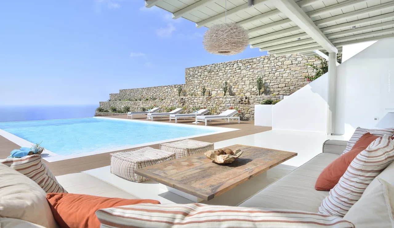 This  Stylish Coastal Retreat Is Mykonos Living At Its Best photo 4