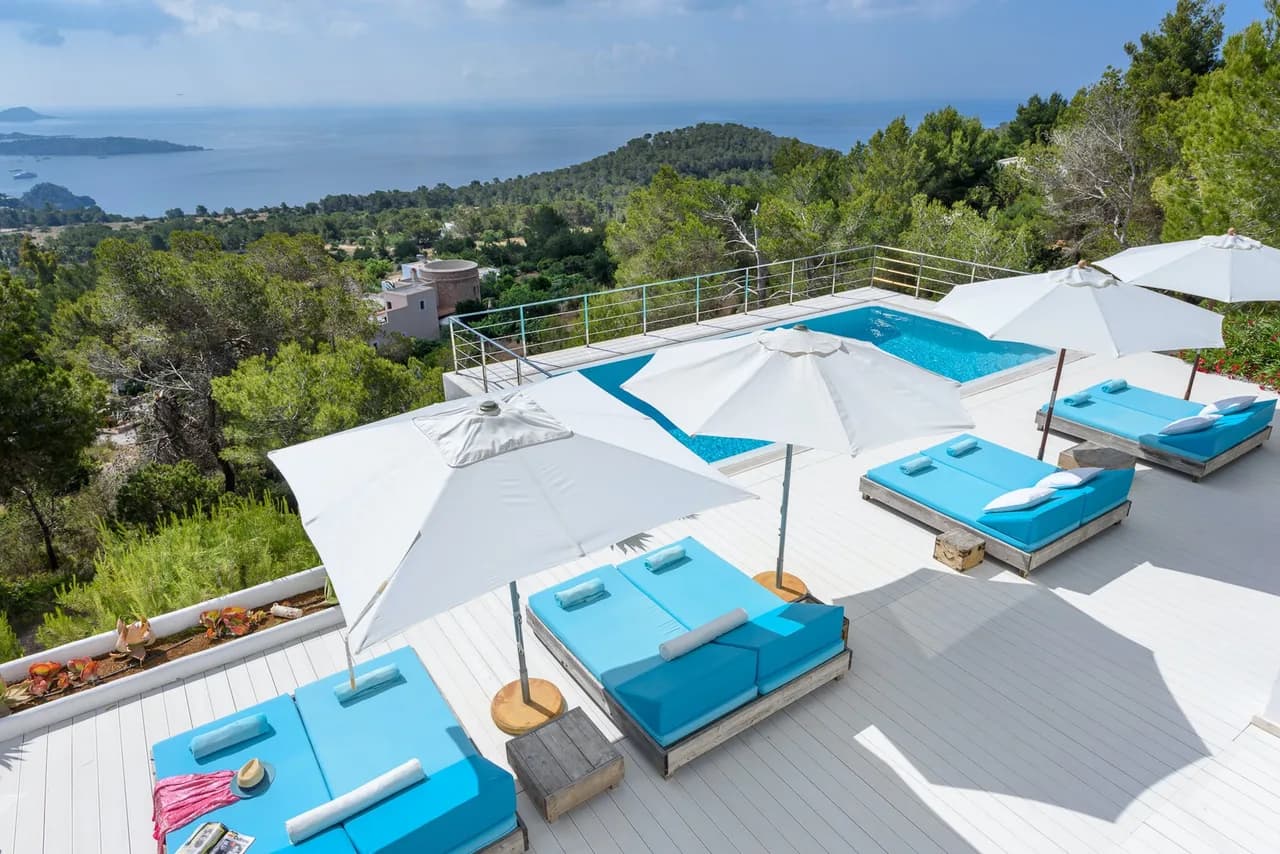 Modern, Moroccan-influenced property with glorious sea views near Es Cubells photo 2