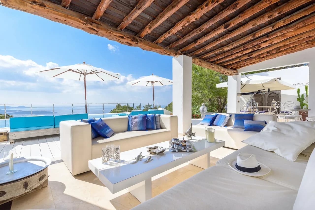 Modern, Moroccan-influenced property with glorious sea views near Es Cubells photo 3