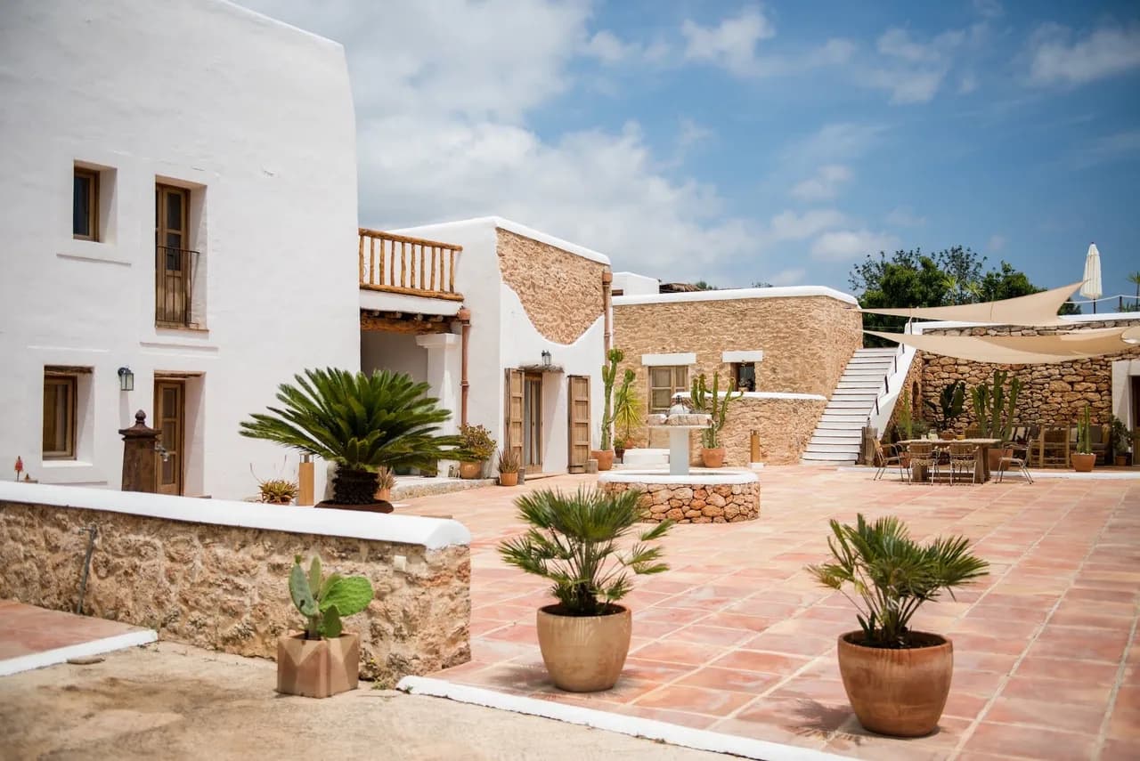 Las Chumberas is an elegantly restored luxury farmhouse located in the rural heart of the island photo 3
