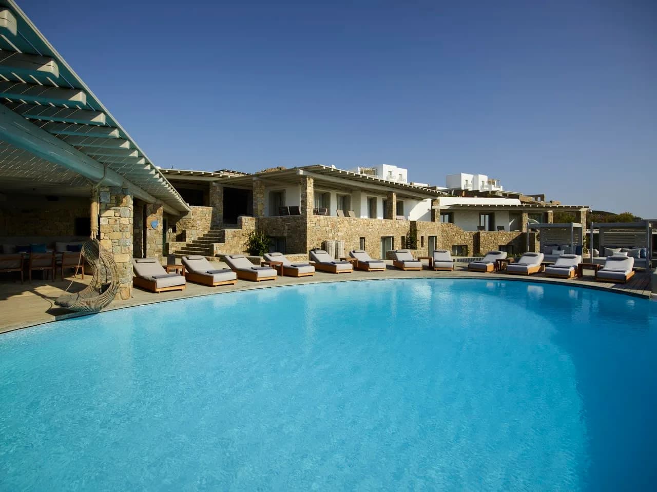 Modern Delightful Villa with Infinity Pool