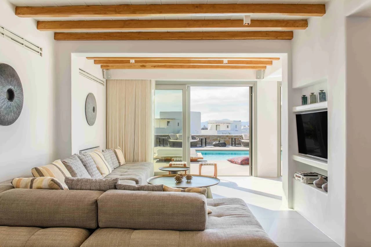 Sleek Minimalistic Villa With Jacuzzi and Swimming Pool photo 4