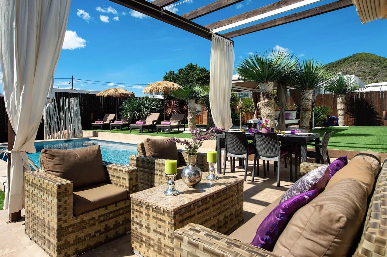 A charming, newly built 3-bedroom villa, situated in an exclusive residential area of Ibiza Town photo 4