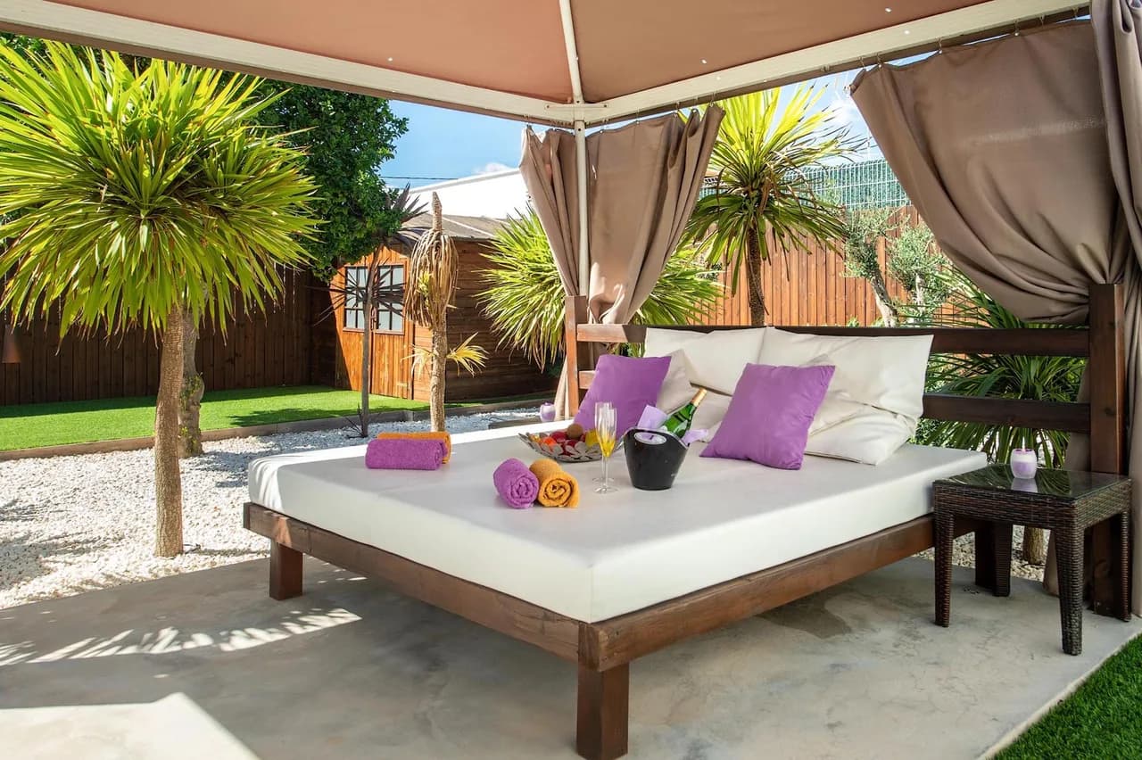 A charming, newly built 3-bedroom villa, situated in an exclusive residential area of Ibiza Town photo 5
