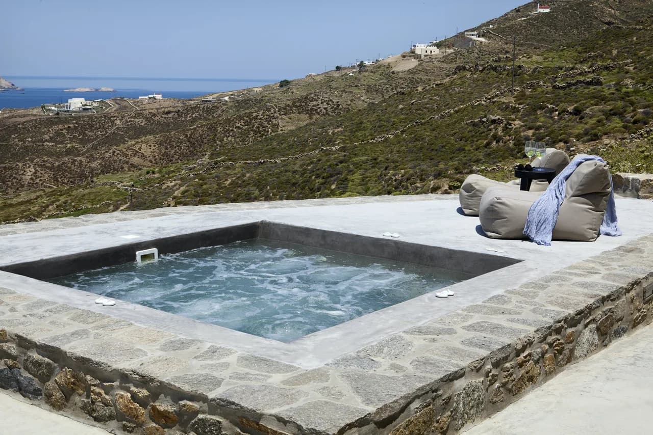 Charming Property in a Secluded Location, Close to the Fabulous Ftelia Beach photo 3