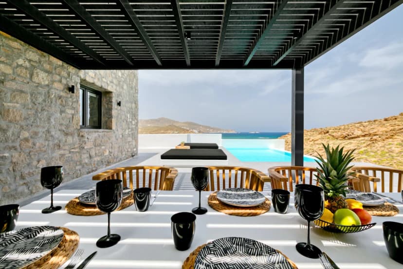 CHARMING FOUR BEDROOM VILLA LOCATED IN THE COUNTRYSIDE