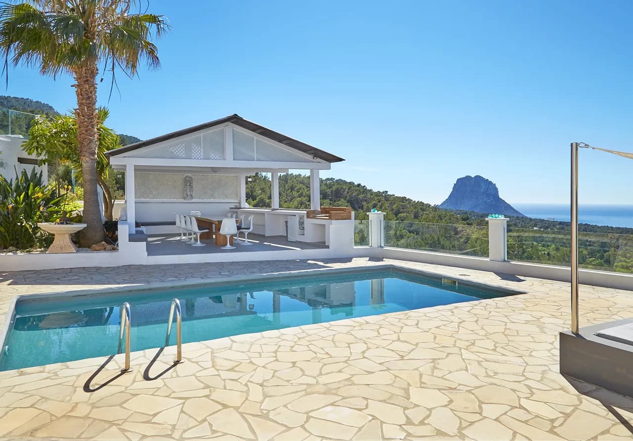 Beautiful Villa on Ibiza's West Coast With Fantastic Sea Views to Es Vedra photo 4