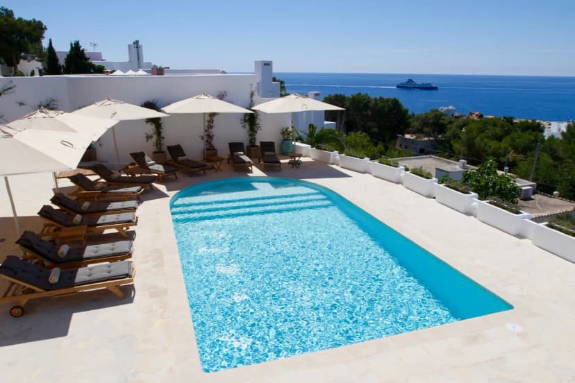 Stylish Ibizan villa, beautiful sea views, close to Ibiza town
