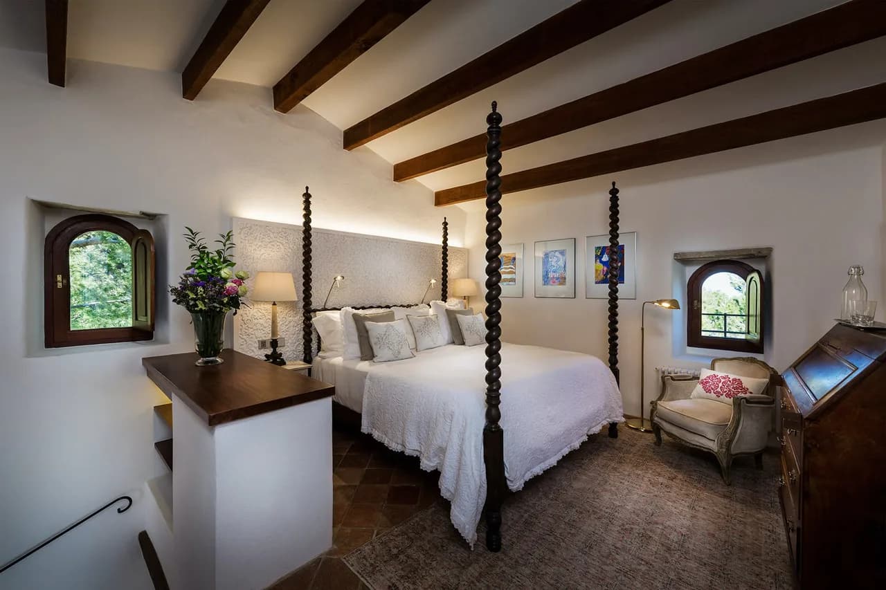 A Traditional and Secluded Four Bedroom Mallorcan Villa in Banyalbufar photo 5