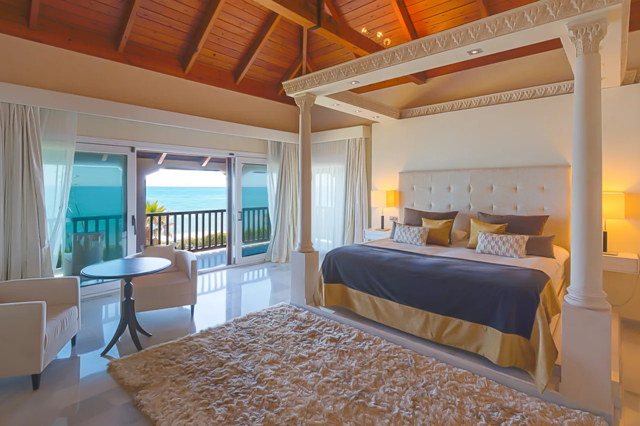 Independent Ultra Luxurious Villa with Smart Lighting System photo 4