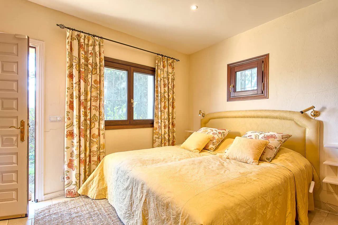 Relaxing Traditional Villa with Sauna and Pleasant Ambience photo 4