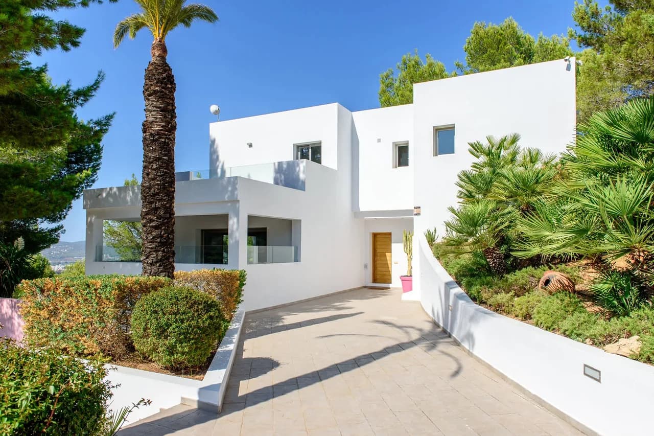 Stunning Modern Holiday Home With Panoramic Sea And Sunset Views photo 5