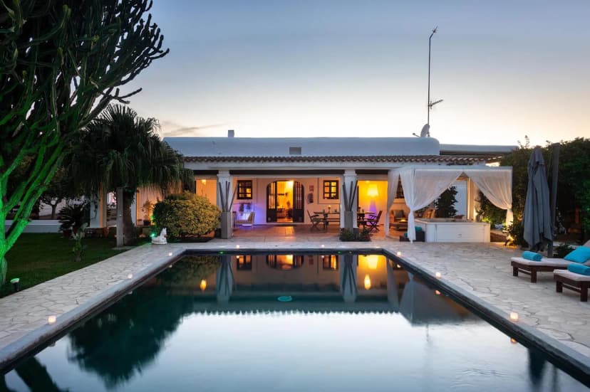 Fantastic Family Villa With Panoramic Countryside Views