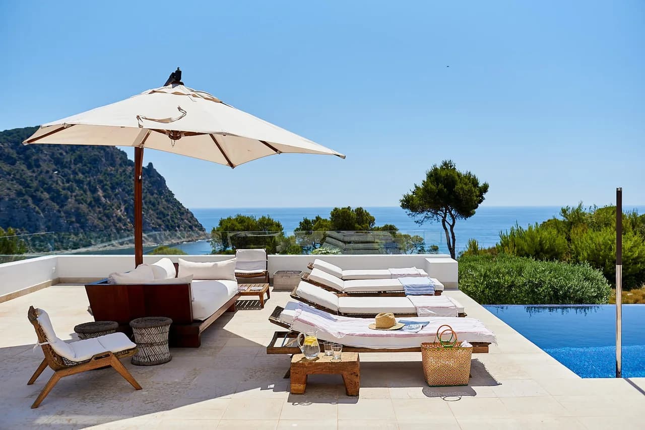 MAGNIFICENT VILLA WITH UNRIVALLED AND BREATH-TAKING VIEWS OVER SOL DEN SERRA photo 5
