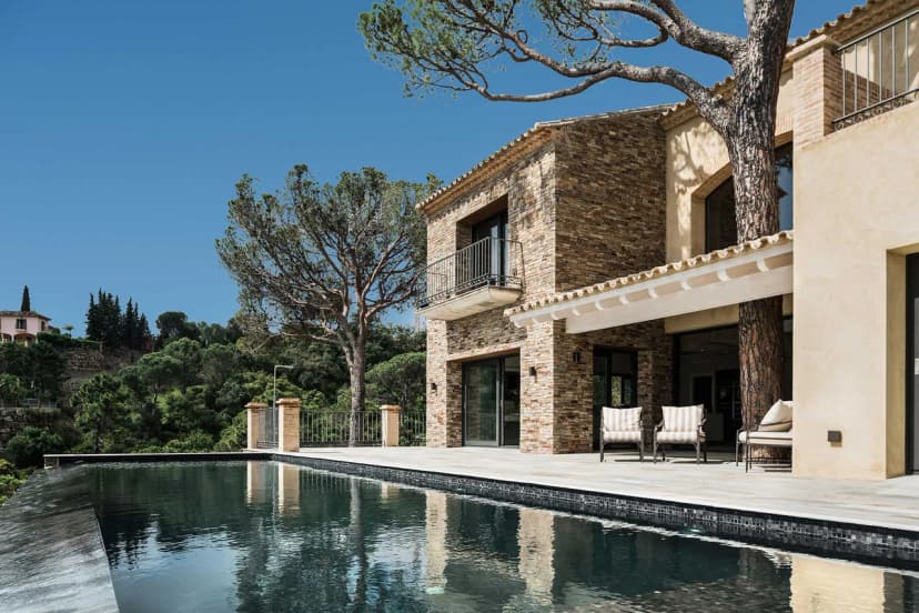 Superb Modern Villa with Luxurious Interiors