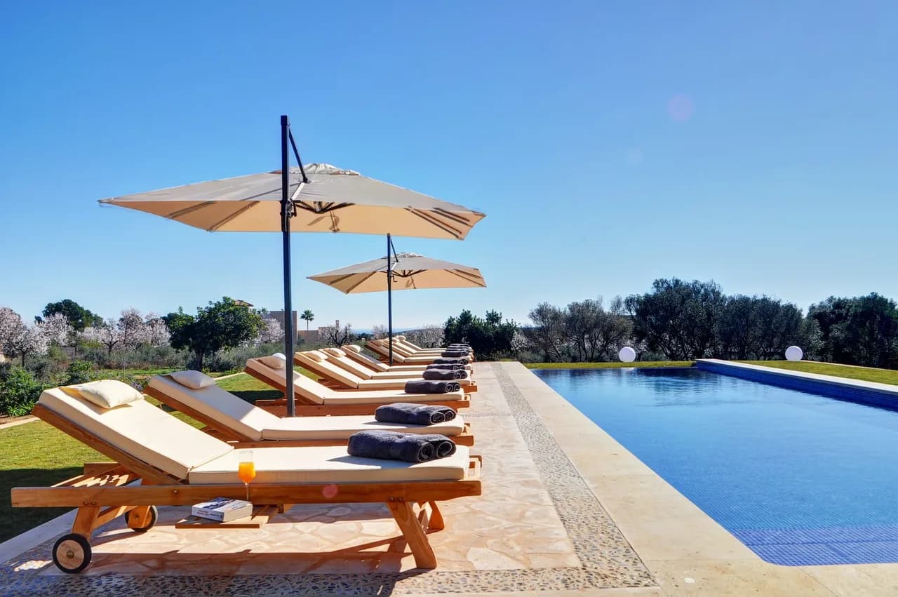 Exclusive peaceful oasis on the East side of the Island photo 2