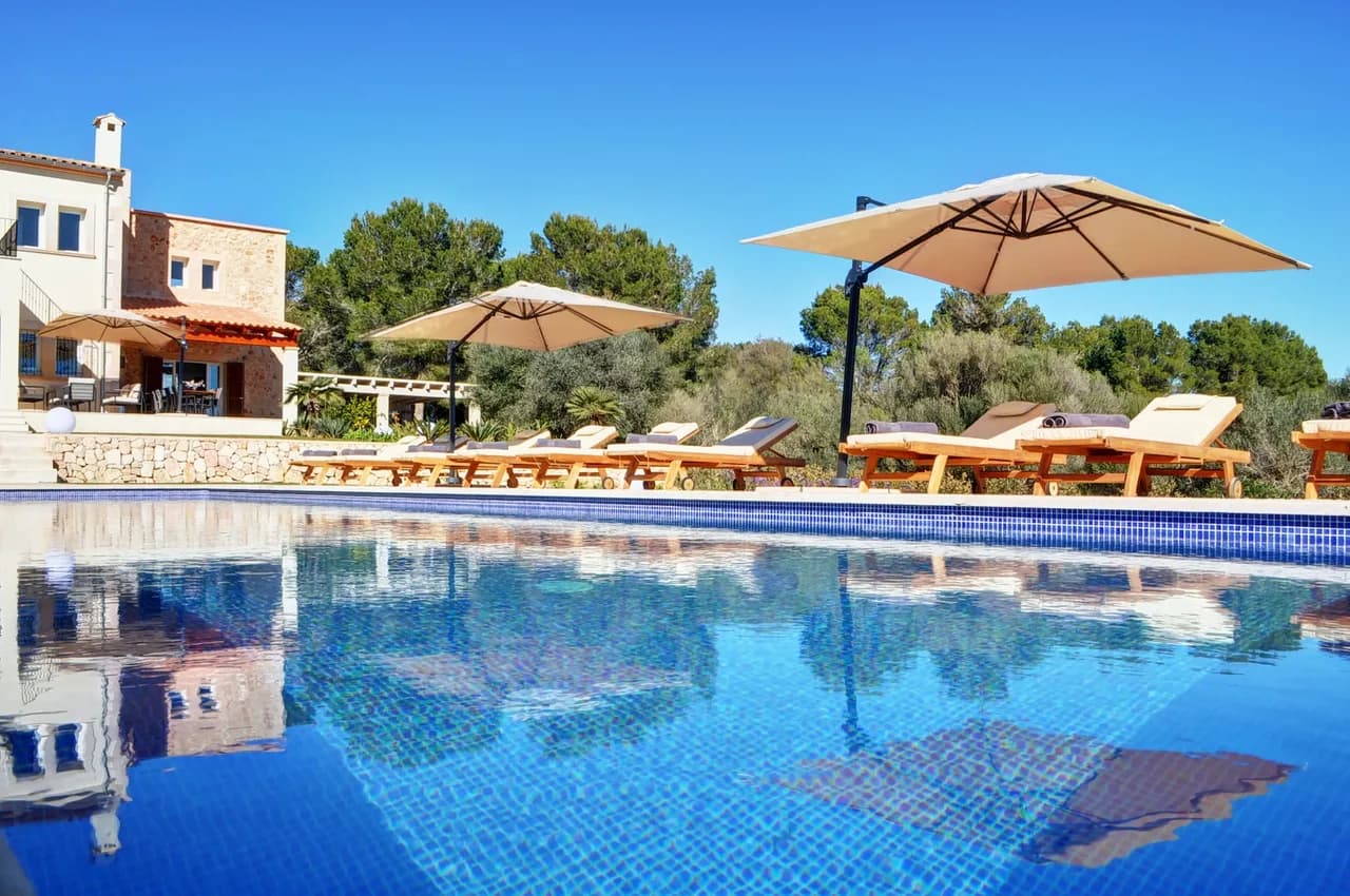 Exclusive peaceful oasis on the East side of the Island photo 4
