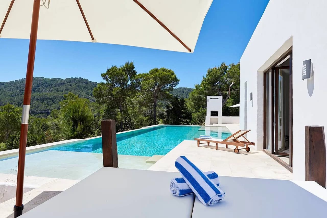 An Exclusive Luxury Property, offering Wonderful Views onto Sa Talaia, Ibiza's highest Mountain photo 5
