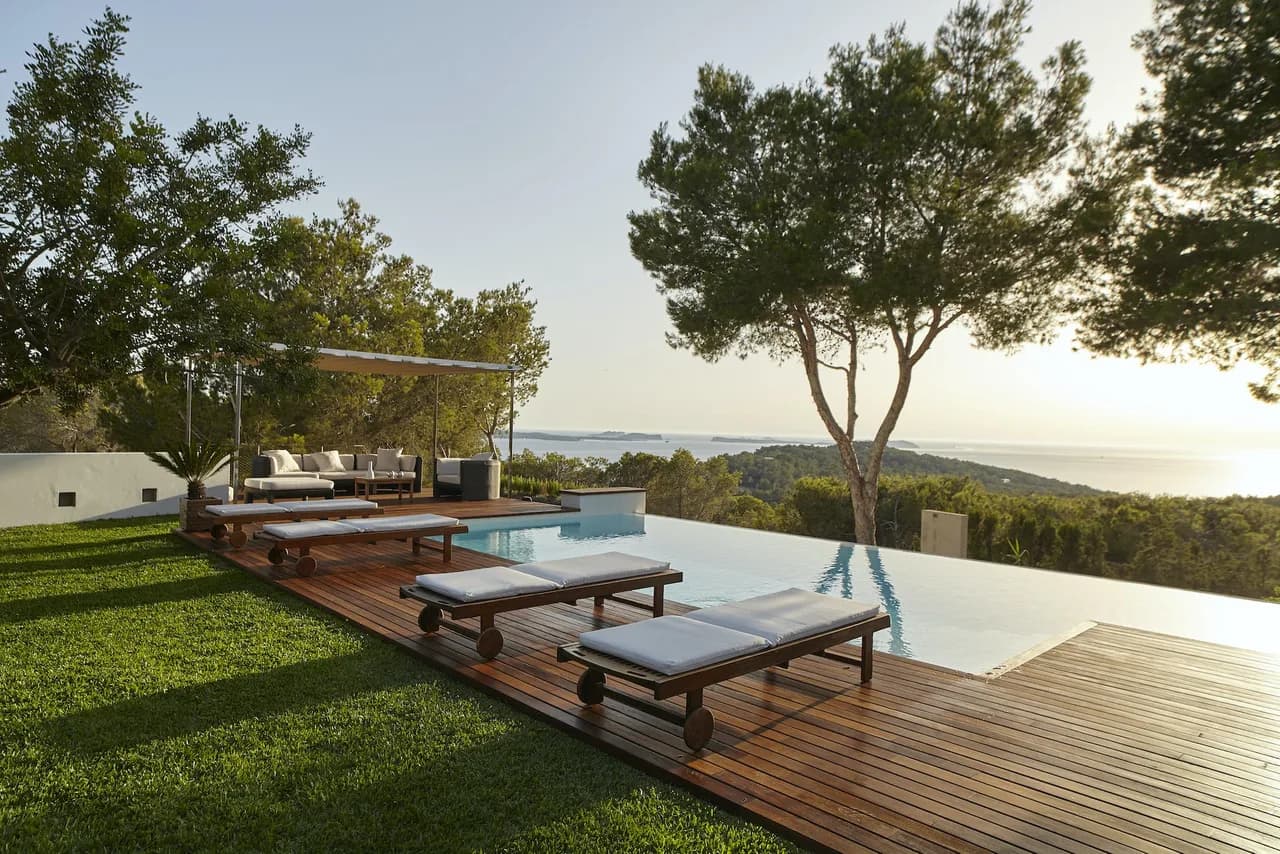 Luxury Villa With Sea and Sunsets Views photo 3