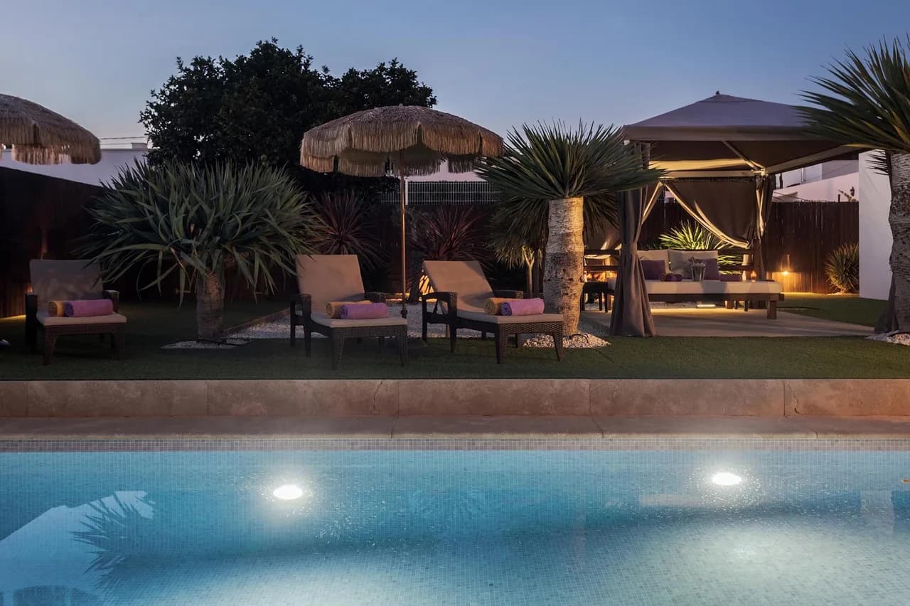 Contemporary Comfort in Ibiza Paradise photo 5