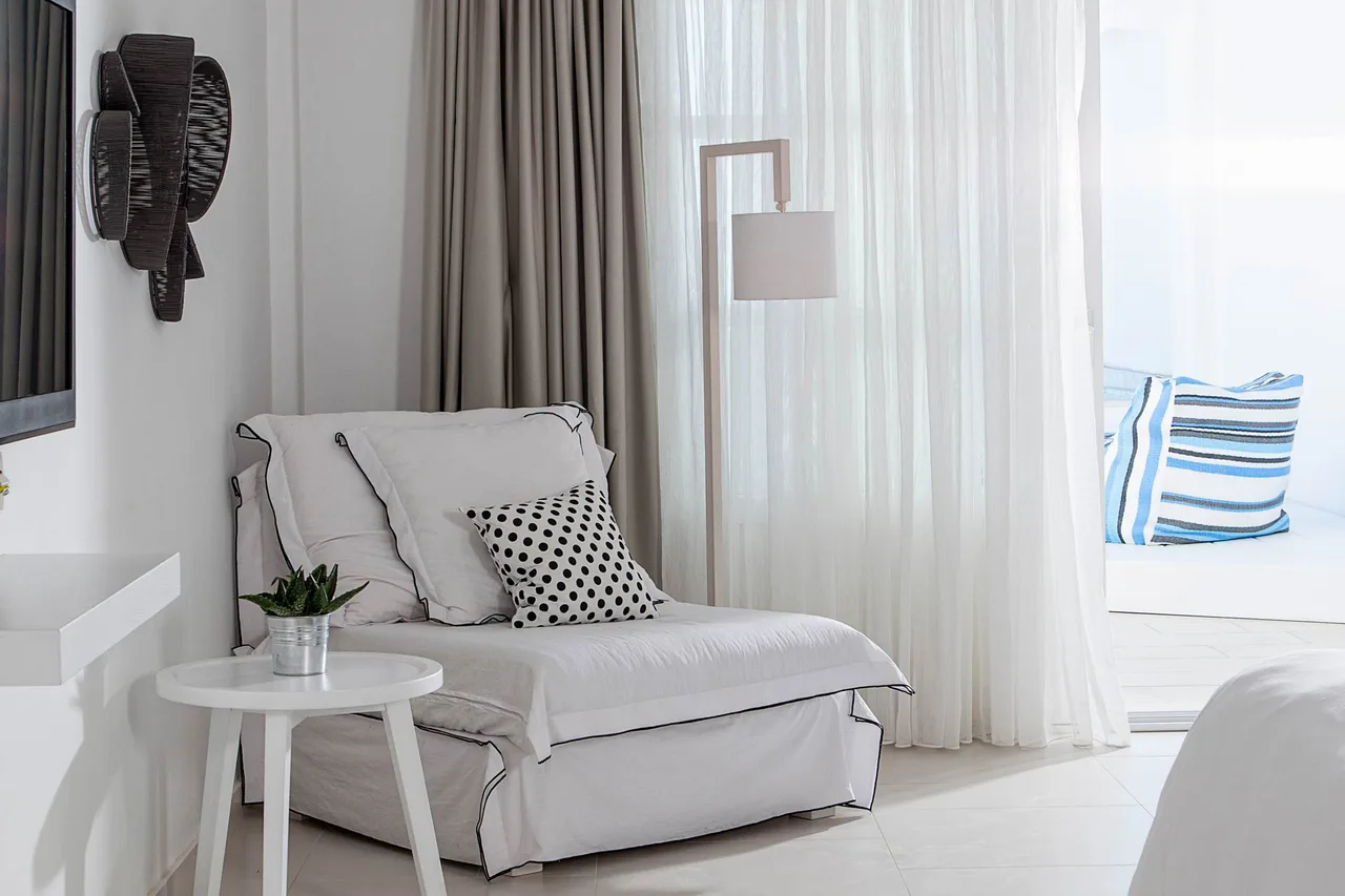 HAVEN OF COMFORT AND LUXURY IN A PRIME LOCATION photo 3