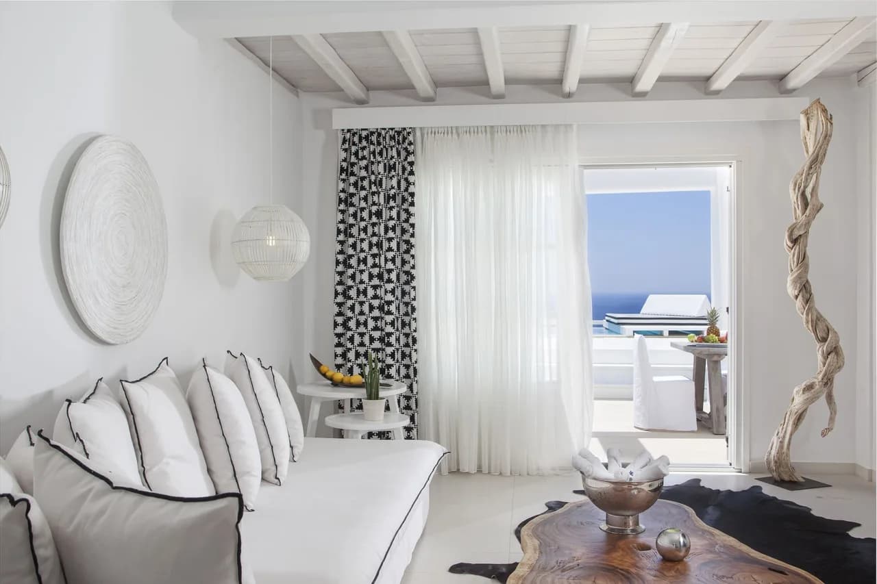 HAVEN OF COMFORT AND LUXURY IN A PRIME LOCATION photo 5