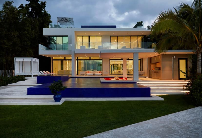Luxurious Villa With World Class Interiors And Infinity Pool