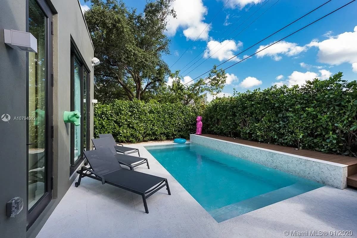 Luxurious Contemporary Villa With Amazing Outdoor Pool Area photo 5