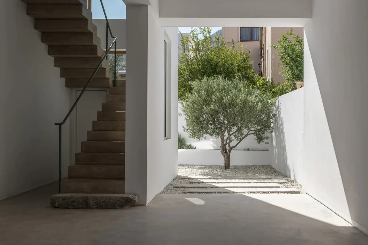LUXURIOUS MODERN MINIMALIST STYLE WITH PANORAMIC VIEW OF THE CRETAN SEA photo 4