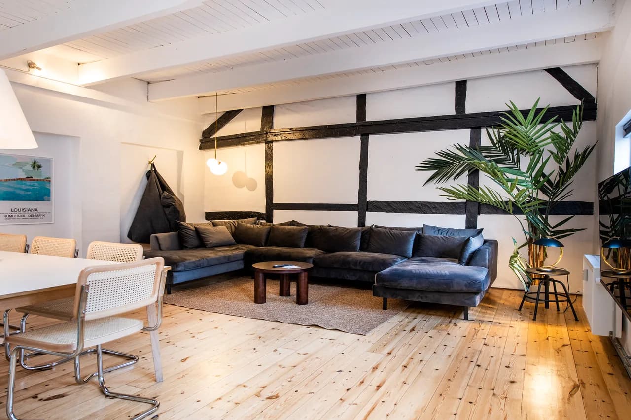 Downtown Four Bedroom Townhouse in Copenhagen photo 2