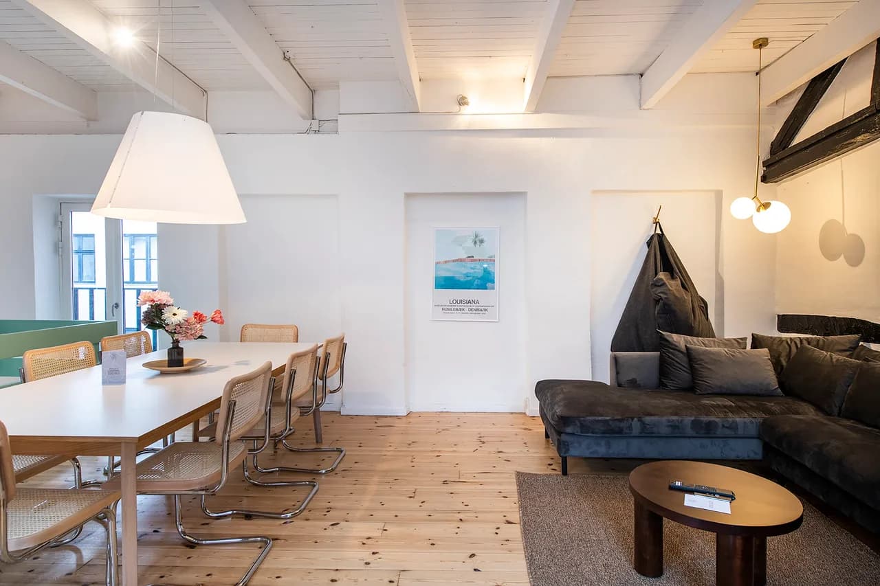 Downtown Four Bedroom Townhouse in Copenhagen photo 4