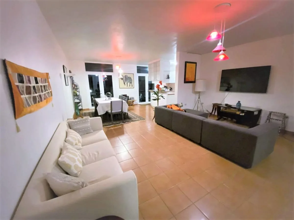 Chic Villa Surrounded by Lush Palm Tree Gardens photo 2