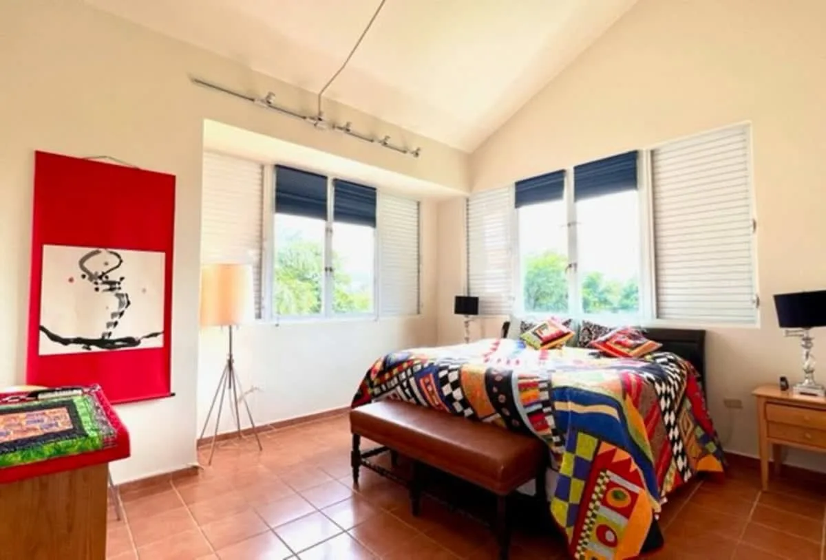 Chic Villa Surrounded by Lush Palm Tree Gardens photo 4