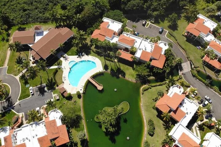 Elegant 2BR Villa Nestled in The Heart of Lakeside Villas