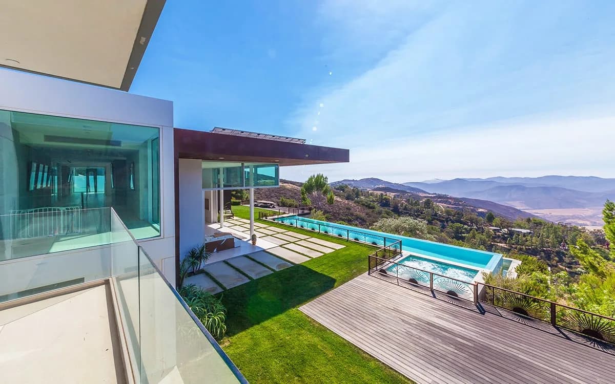 STUNNING MALIBU VILLA photo 5