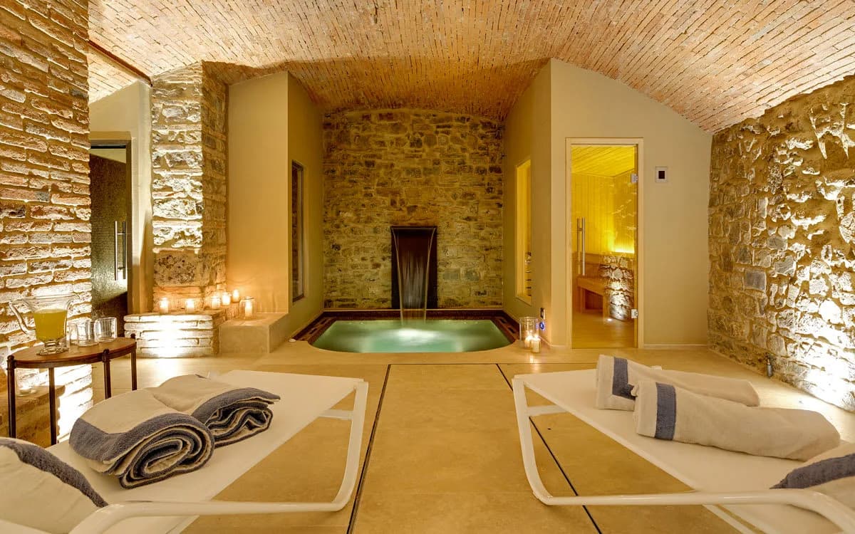 BREATHTAKING MAJESTIC VILLA IN TUSCANY photo 4