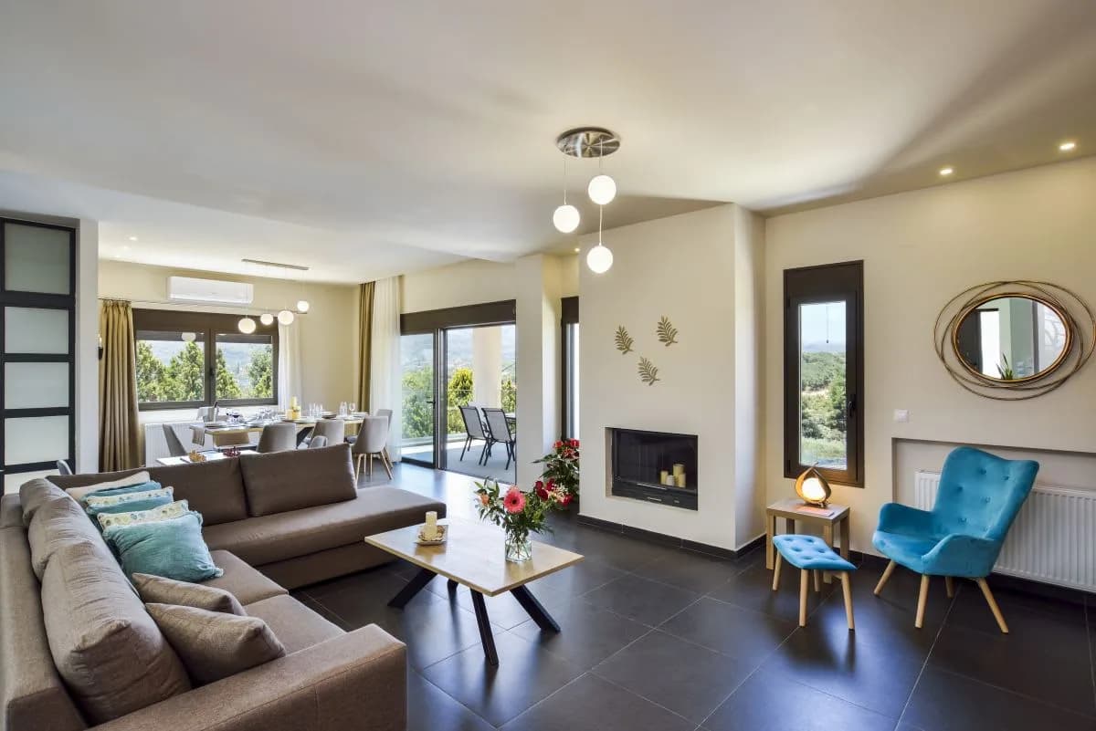 Beautiful 5br Villa With Spacious Interiors and Pool photo 4