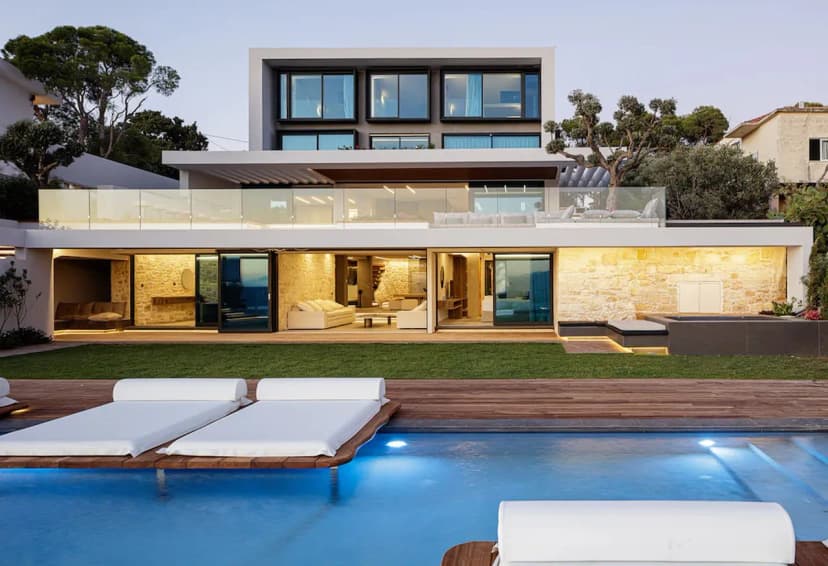 Exclusive Hillside Villa With an Elegant Design